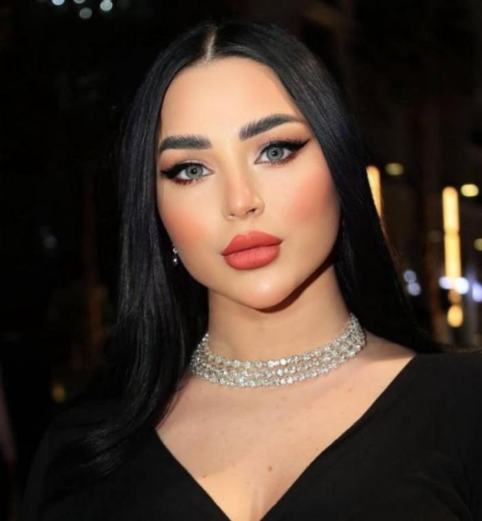 مريم زعيتر من ملكة جمال الى الاعلام بصفتها مدير العلاقات العامة 